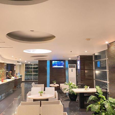 Studio One Thamrin Hotel Jakarta Exterior photo