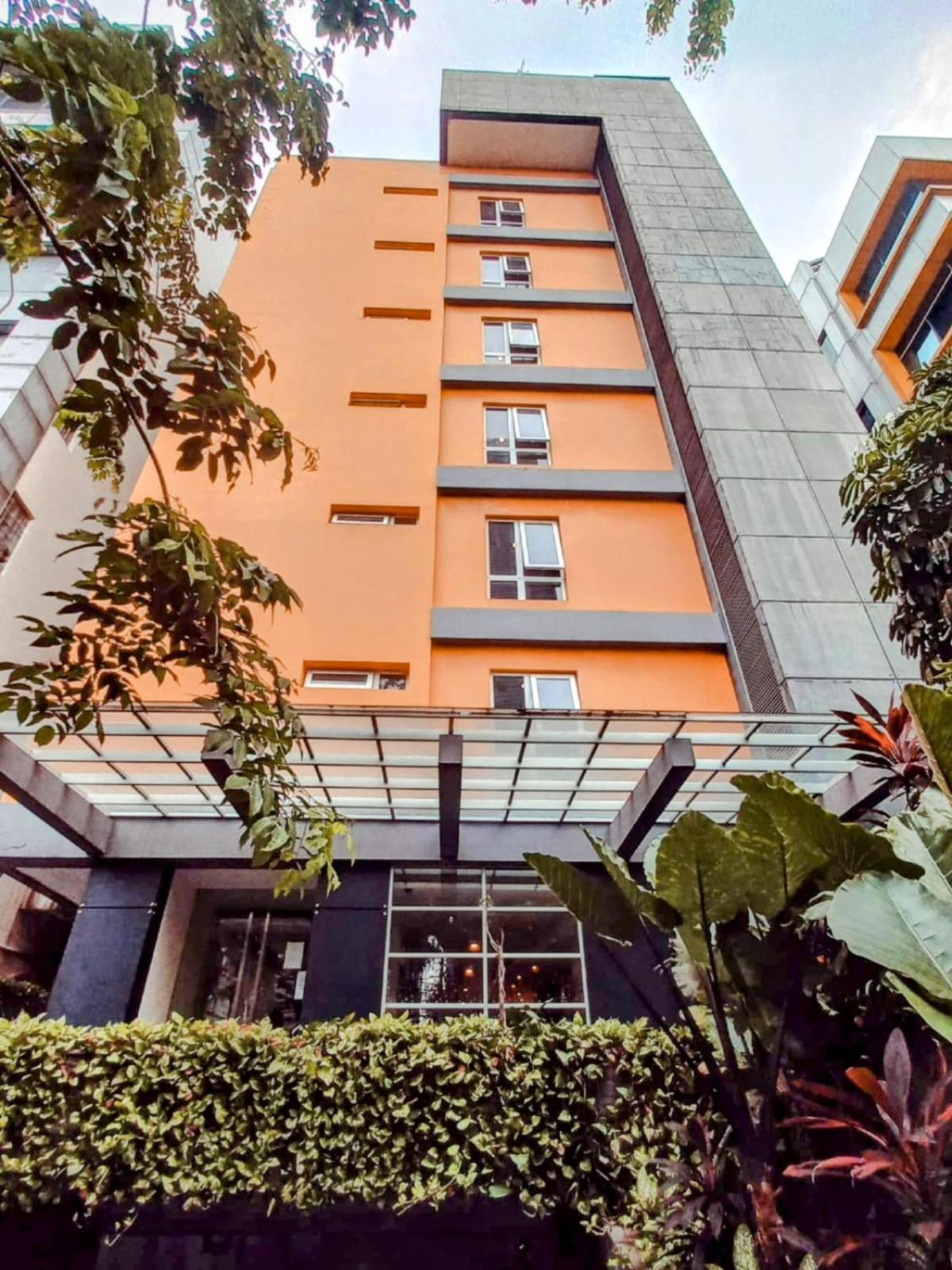 Studio One Thamrin Hotel Jakarta Exterior photo