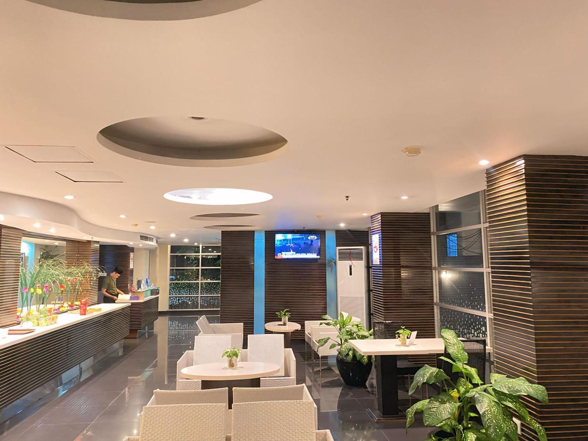 Studio One Thamrin Hotel Jakarta Exterior photo