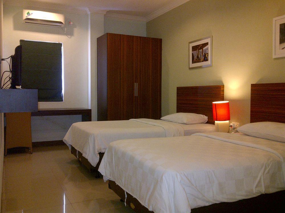 Studio One Thamrin Hotel Jakarta Exterior photo