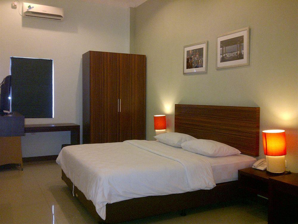Studio One Thamrin Hotel Jakarta Exterior photo
